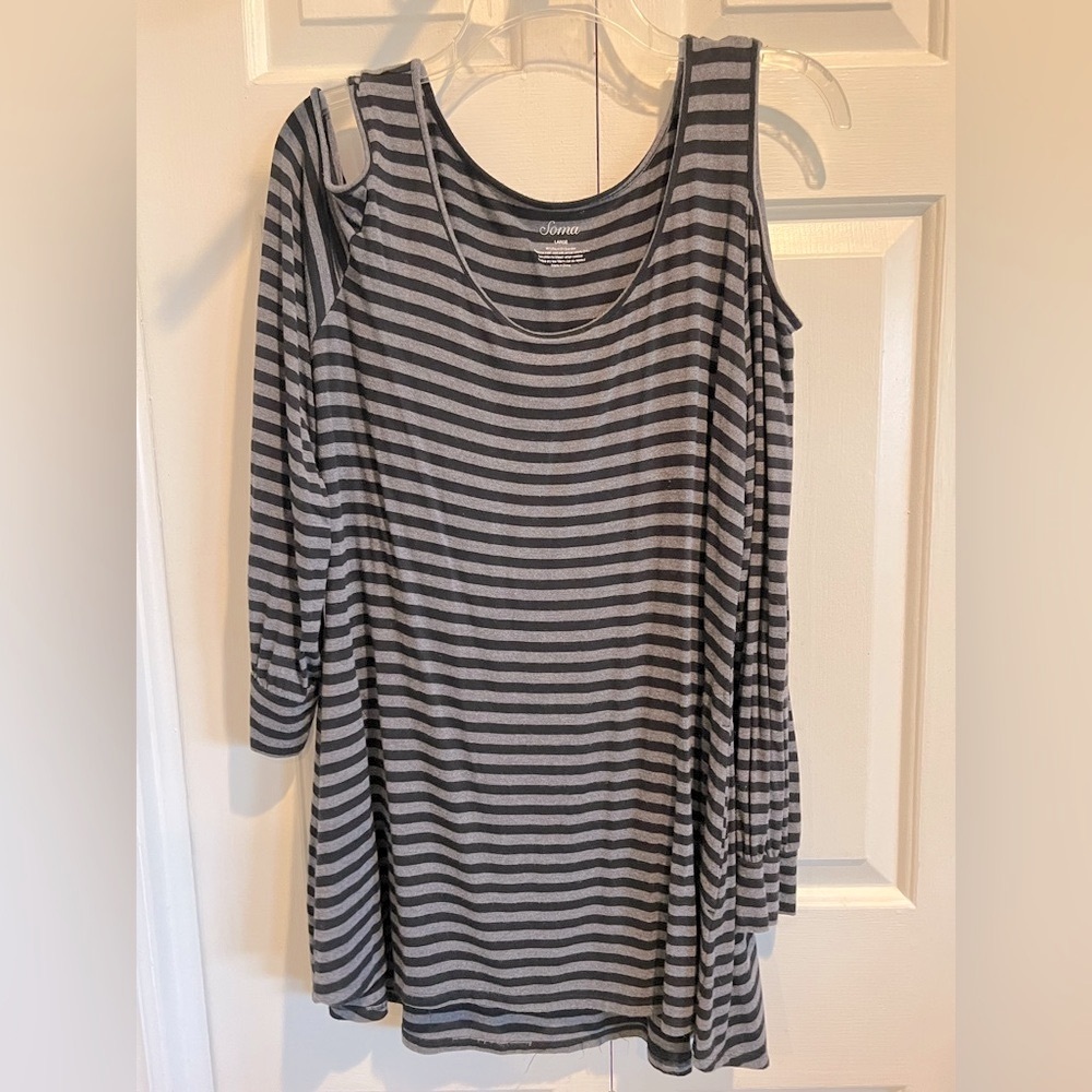 SOMA Cold Shoulder, Black & Gray Stripe , 3/4 Sleeve Tunic